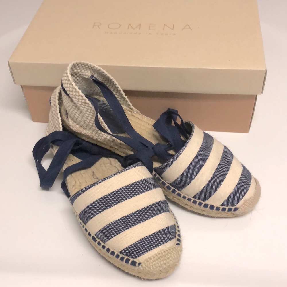 Romena Women's Navy Blue Cream Striped Lace Up Espadrilles Flats Sz 6.5